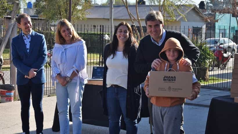 Conectar Igualdad: entregaron más de 100 netbooks en Cortínez
